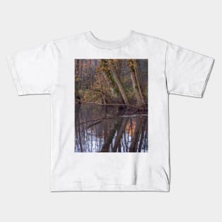 Autumn on the river Kids T-Shirt